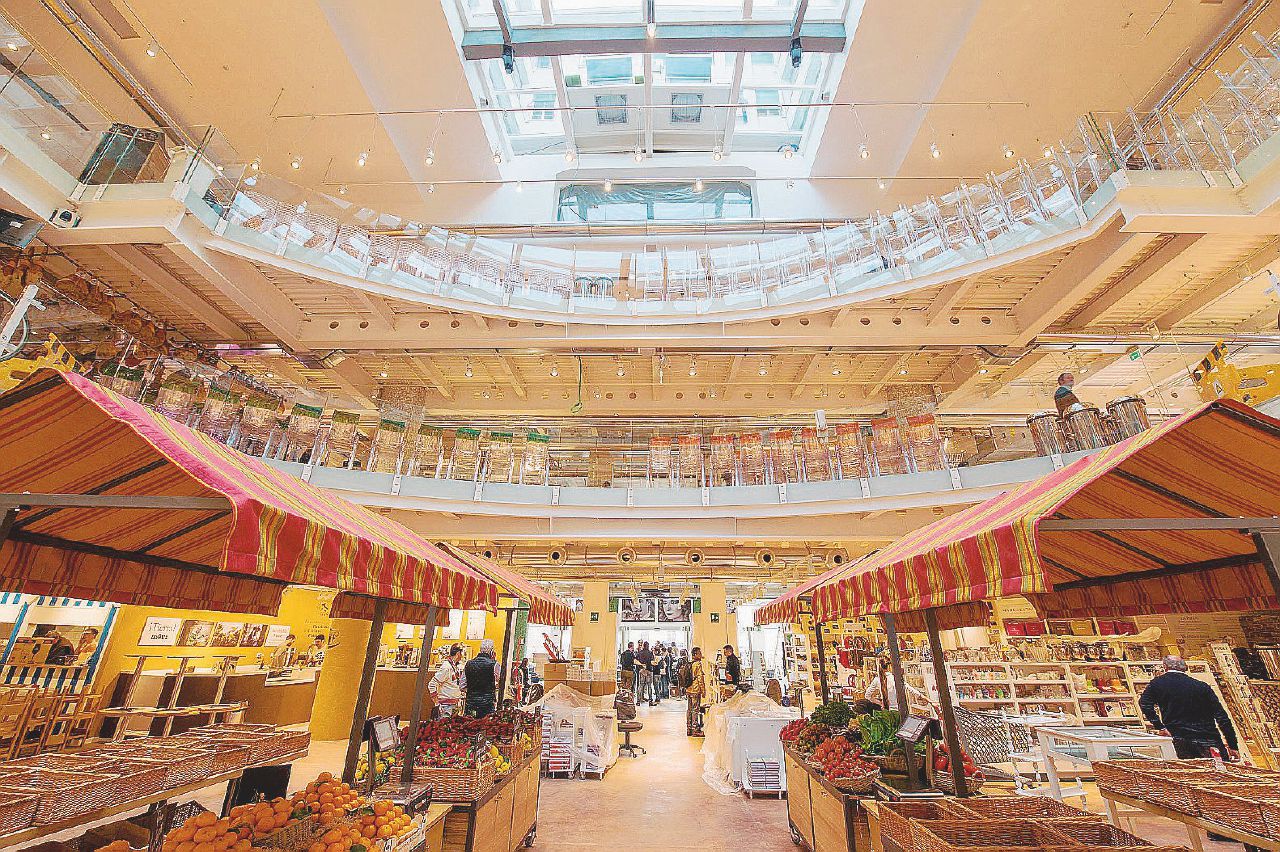 Copertina di Senza gli aiutini politici si sgonfia la bolla Eataly