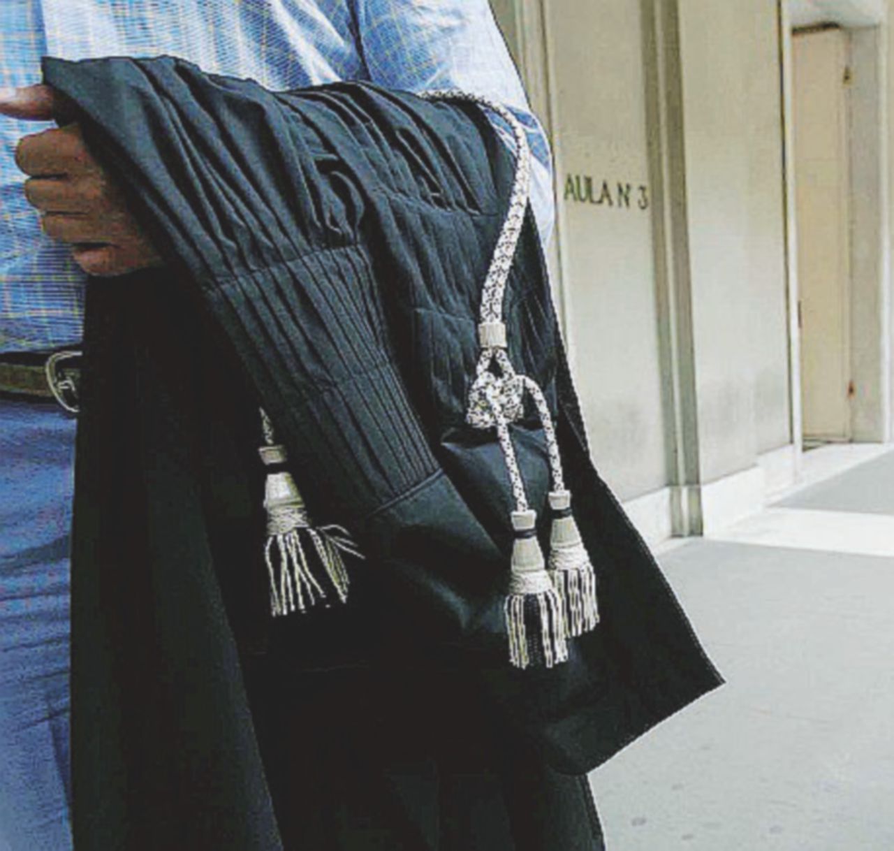 Lodi, il prof non era a scuola da 5 anni. Faceva l’avvocato a Vibo Valentia