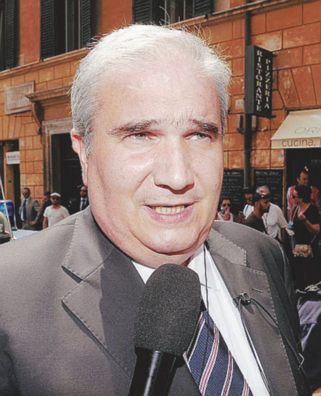 “Almeno ridatemi indietro i soldi versati”