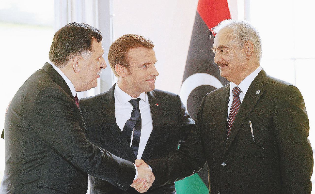 Au revoir Roma: al Sarraj e Haftar, pace sotto l’Eiffel