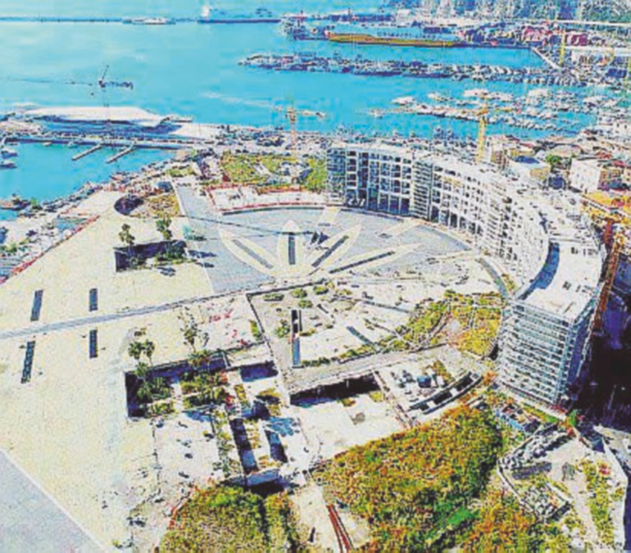 Prosciolti per assenza di prove gli imprenditori al lavoro nella  mega piazza incompiuta