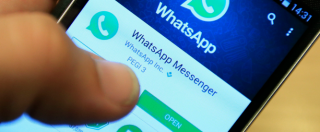 Copertina di WhatsApp, adesso abbiamo 1 ora 8 minuti e 16 secondi per fare marcia indietro e cancellare un messaggio