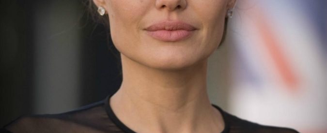Angelina Jolie rivela: “Ho avuto la paralisi di Bell”