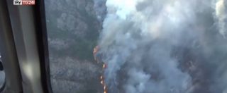 Copertina di Incendi, continuano i roghi in Costa azzurra: 12 mila persone evacuate