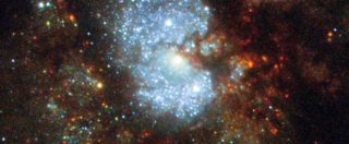 Copertina di Fotografata dal telescopio Hubble l’inafferrabile “galassia nascosta” – FOTO