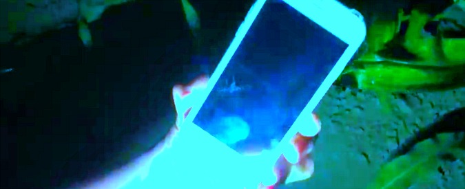 Copertina di iPhone, finalmente lo smartphone che vola. Soddisfazione per il gioiello di casa Cupertino, ecco il “lancio”