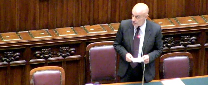 Copertina di Migranti, Minniti: “L’accoglienza ha un limite nella capacità di integrazione, un ministro dell’Interno non può dimenticarlo”