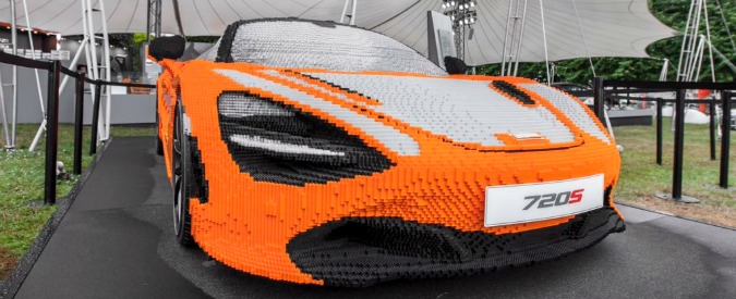 McLaren, dalla 720S di Lego al futuro. Utili e nuovi prodotti: è lei l’anti-Ferrari?