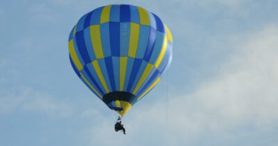 Copertina di Cade dalla mongolfiera in volo e precipita nel vuoto: il corpo del 33enne ritrovato dopo ore di ricerche