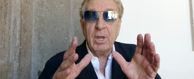 Copertina di Villaggio, Mirabella: “La sua Corazzata potemkin è la prova che pur arrendendosi al potere, ‘i fantozzi’ ne hanno sempre colto l’infamia”