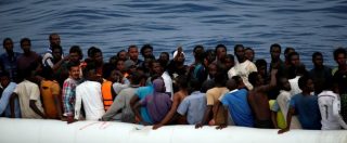 Copertina di Migranti, trovati 13 morti a bordo di un gommone durante un’operazione di salvataggio. In Sicilia attese 1000 persone