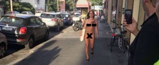 Copertina di Bologna, nuda per le vie della città: “Non avevo voglia di vestirmi”
