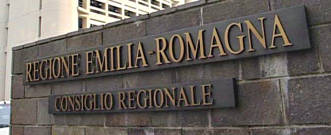 Vitalizi Emilia Romagna, fronte comune contro i tagli: dai Democratici di sinistra agli Msi 50 ex consiglieri ricorrono al Tar