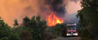 Copertina di Incendi fino al centro di Sciacca: evacuate tre palazzine. Caos anche in Sardegna