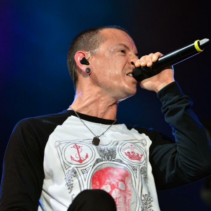 “Chester Bennington ha sofferto per le critiche negative dei fan all’album One More Light. La situazione prima del suicidio era pesante”: parla Sean Dowdell