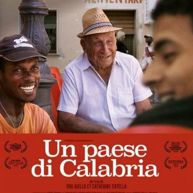 Un paese di Calabria, il documentario che racconta l’integrazione possibile ma che nessun fa vedere in Italia