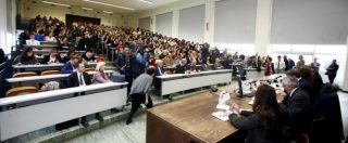 Università, addio definitivo alle cattedre Natta: il governo usa i fondi per dare un bonus ai docenti in rivolta