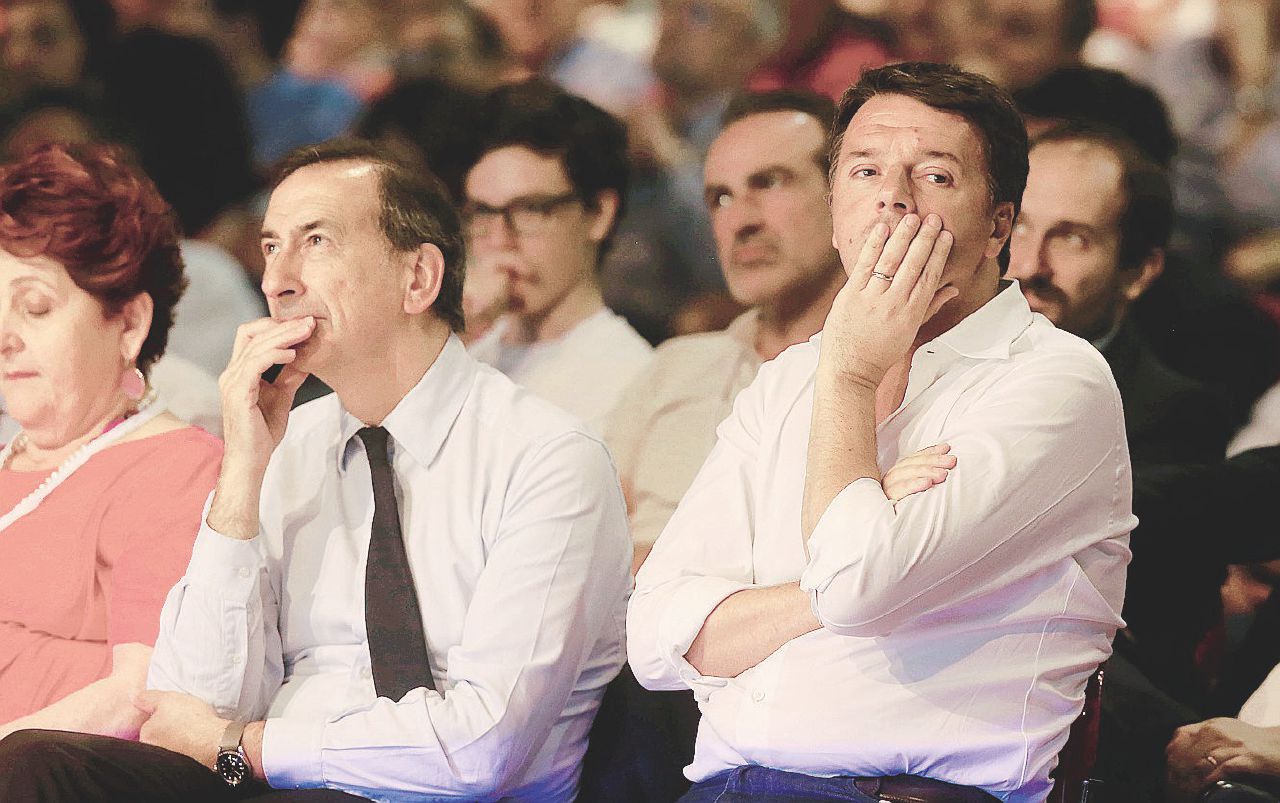 Coppie - Il sindaco di Milano, Giuseppe Sala, e il segretario Dem, Matteo Renzi - LaPresse La mini-Leopolda triste Sala: “Non ho la tessera”