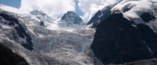 Copertina di Alpi, lo studio italiano rivela: “I ghiacciai contengono sostanze radioattive e metalli pesanti. Colpa delle attività umane”