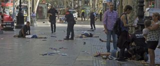 Copertina di Attentato Barcellona, furgone travolge passanti sulla Rambla: 13 morti. Due sospetti fermati e uno in fuga. Isis rivendica (FOTO E VIDEO)