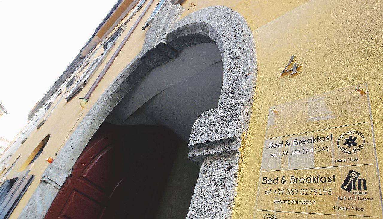 Case vacanze e B&B tra truffe e raggiri: guida all’affitto sicuro Case vacanze e B&B tra truffe e raggiri: guida all’affitto sicuro
