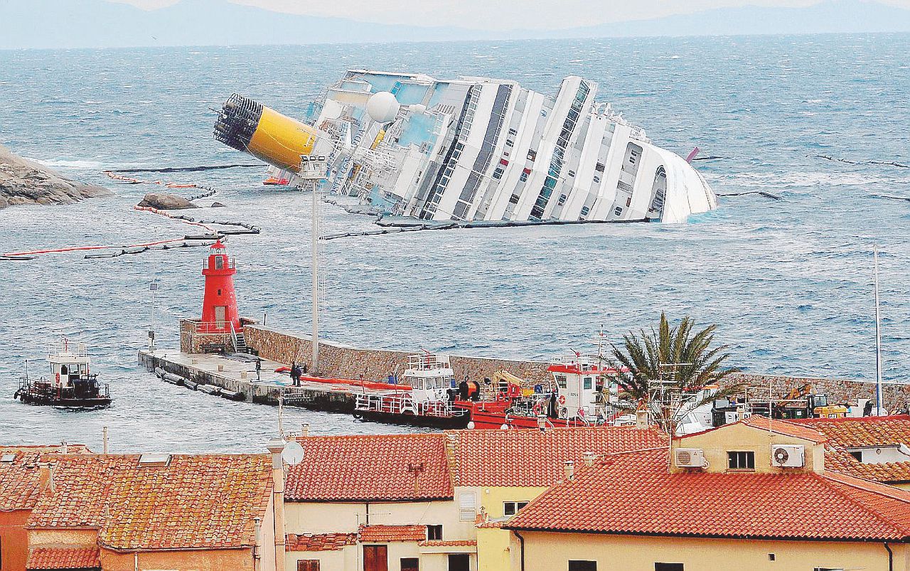 Copertina di Finché la barca va… Storia d’Italia attraverso i naufragi