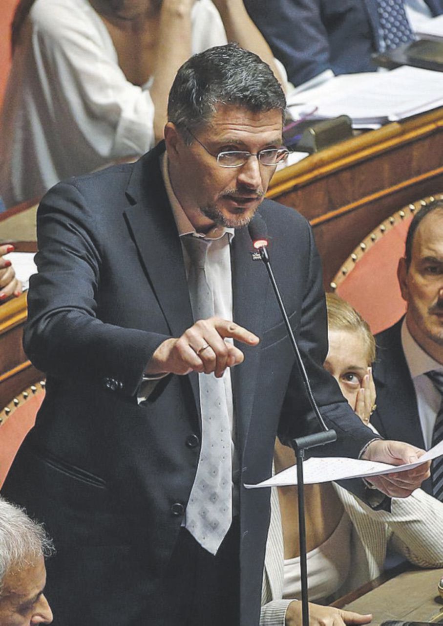 Senatore - Il capogruppo del Movimento Cinque Stelle, Enrico Cappelletti - Ansa “Bastava disdire le ferie, non siamo impiegati”