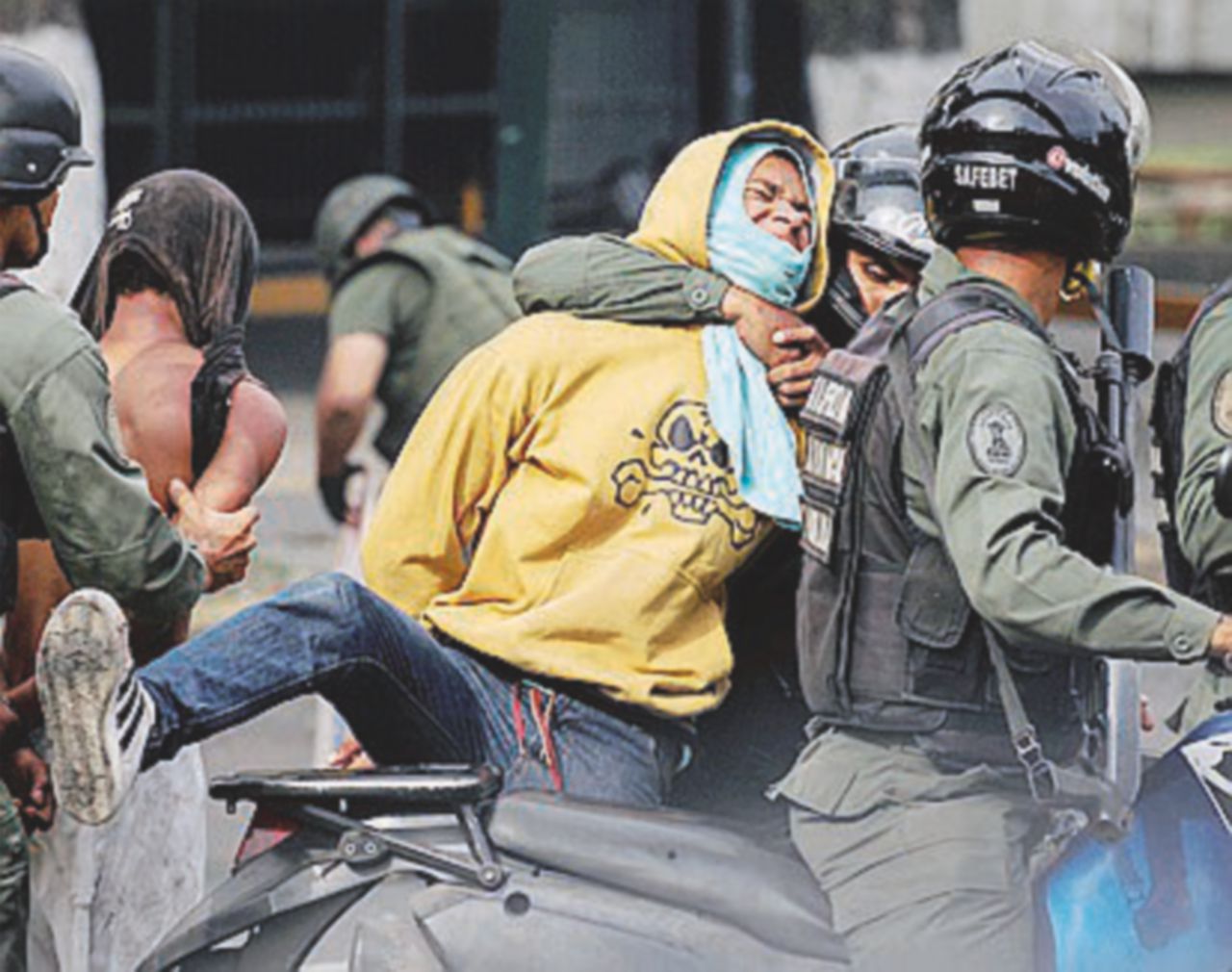 Grosso guaio a Caracas, l’urna è truccata Grosso guaio a Caracas, l’urna è truccata