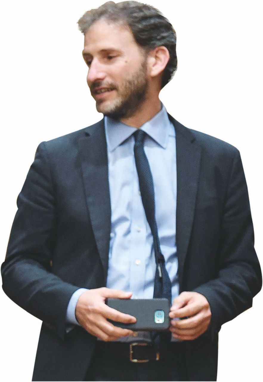 Casaleggio: “Raggi è autonoma”. Ecco le 2 nuove assessore Casaleggio: “Raggi è autonoma”. Ecco le 2 nuove assessore