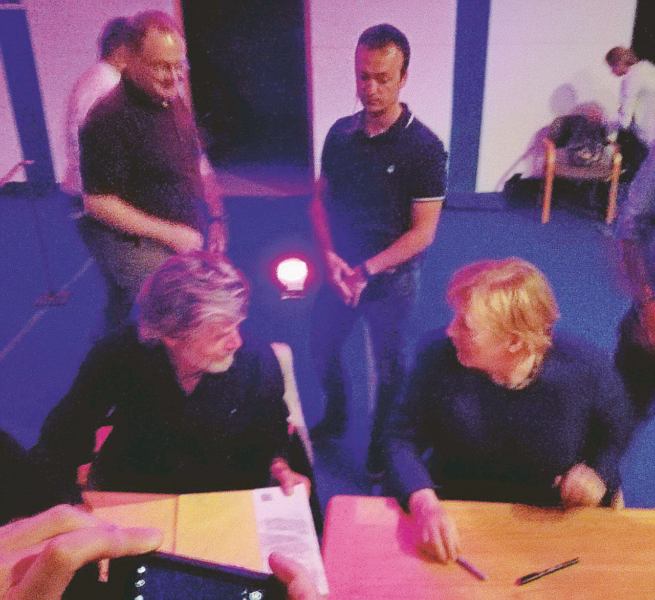 Copertina di Merkelmania, la pizza vietata di B. e il volo blu di Re Giorgio