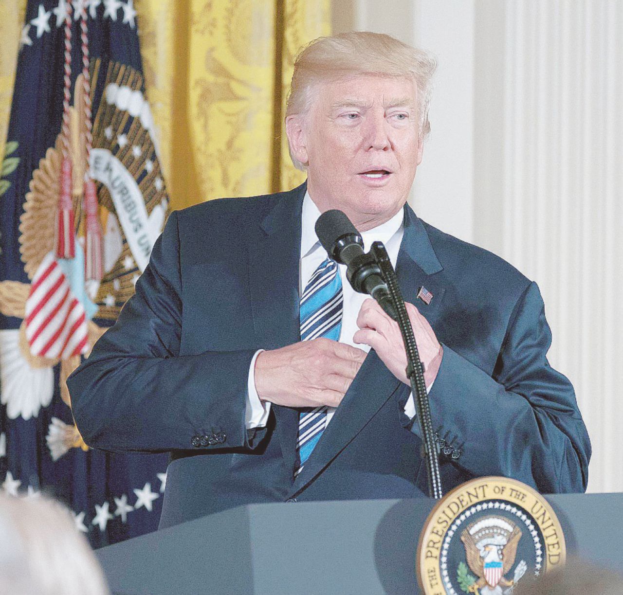 L’uomo d’affari - Donald Trump, titolo di ambasciatore a chi lo ha sostenuto a suon di dollari in campagna elettorale - Ansa Ambasciatore non porta pena, ma pacchi di soldi