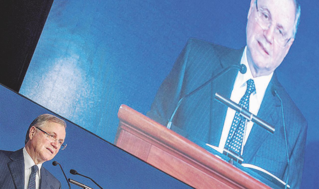 Nel mirino - Il governatore della Banca d’Italia Ignazio Visco. Il suo mandato scade in autunno: attende il rinnovo - Ansa Tracolli miliardari all’insaputa dei vigilantes: vedono solo ciò che i banchieri confessano