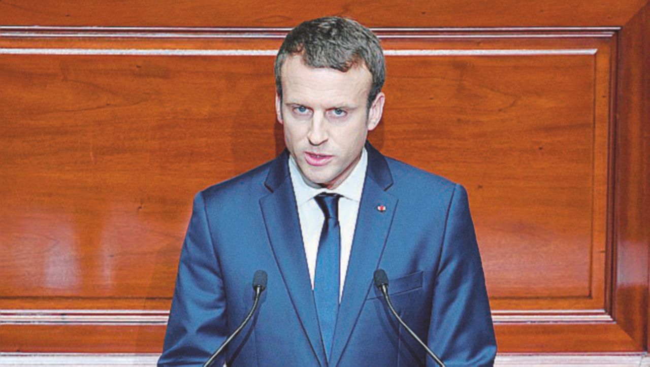 Copertina di Donne, è arrivato Emmanuel Macron Anzi no: in Salento il vip è una fake news