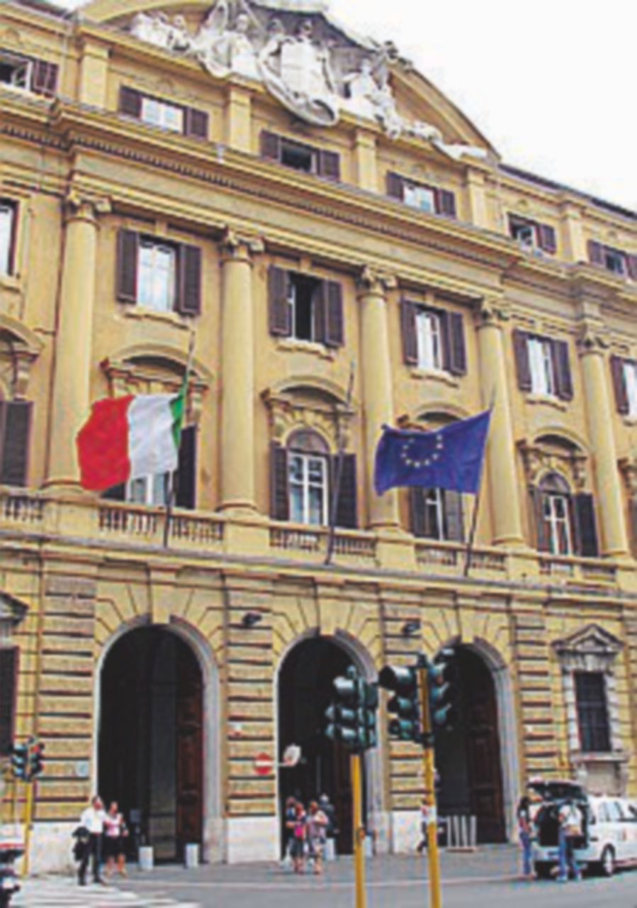 Banche, forti vendite di Btp per l’attesa di un rialzo dei tassi Banche, forti vendite di Btp per l’attesa di un rialzo dei tassi