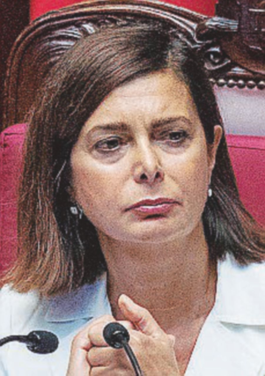 Boldrini: “Fermate l’accanimento” Gasparri: “Al bando” Boldrini: “Fermate l’accanimento” Gasparri: “Al bando”