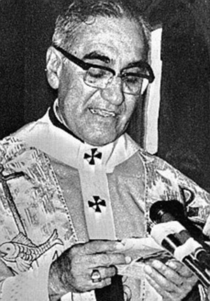 Il Papa a San Salvador per canonizzare monsignor Romero Il Papa a San Salvador per canonizzare monsignor Romero