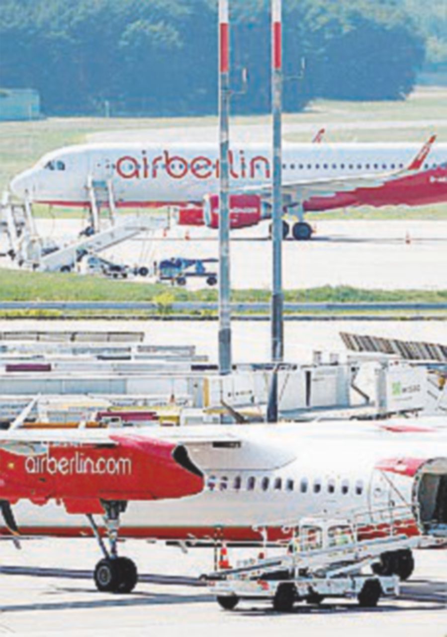 Air Berlin dichiara lo stato di insolvenza. Etihad blocca i fondi Air Berlin dichiara lo stato di insolvenza. Etihad blocca i fondi