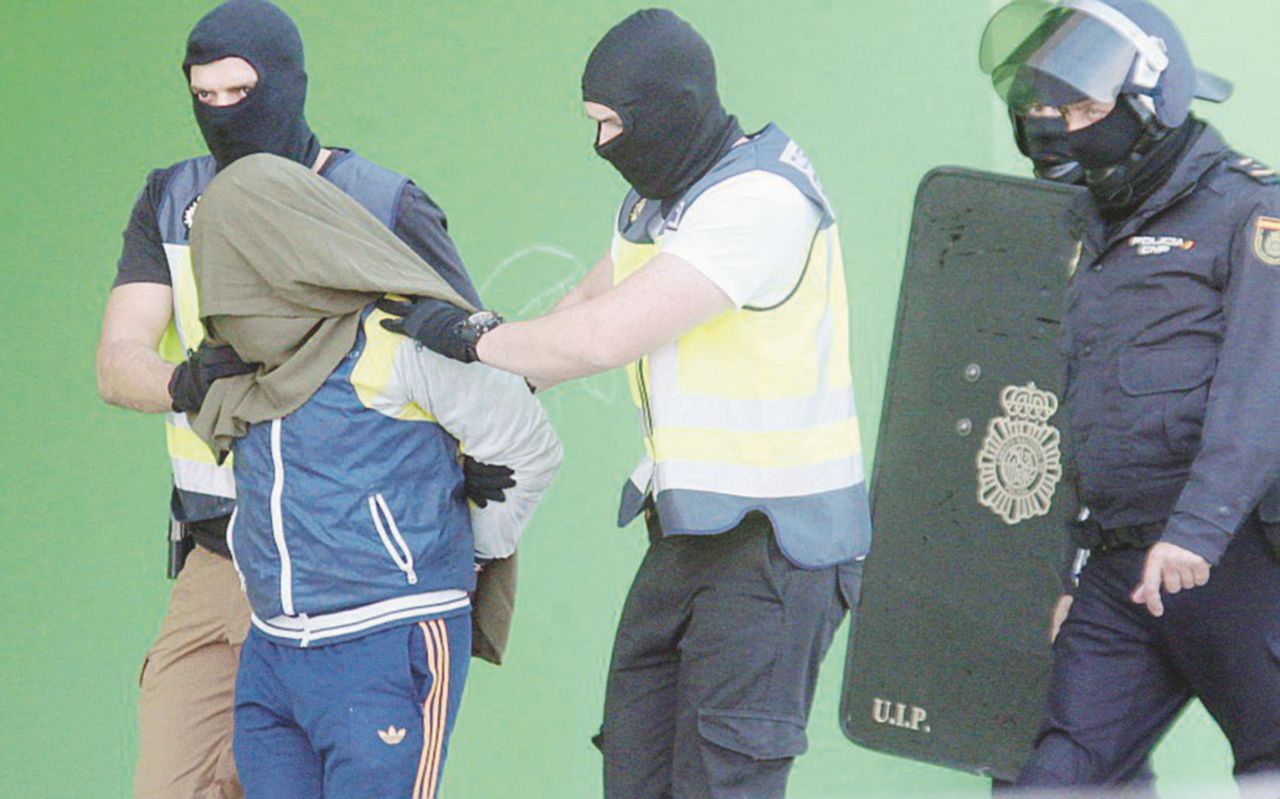 L’ultima retata - Arresti a Ceuta in aprile contro una rete di Daesh - Ansa Barrio El Principe, dove il jihad è una speranza