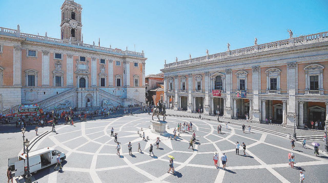 Campidoglio - Possibile stop all’accesso degli Ncc nelle vie limitrofe alla piazza - Ansa In centro nuove barriere, no ai Van in Campidoglio