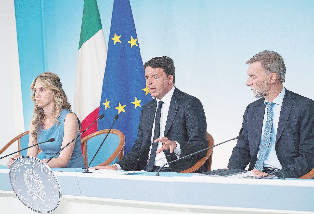 Copertina di “Casa Italia” di Renzi: un altro scatolone senza soldi né idee