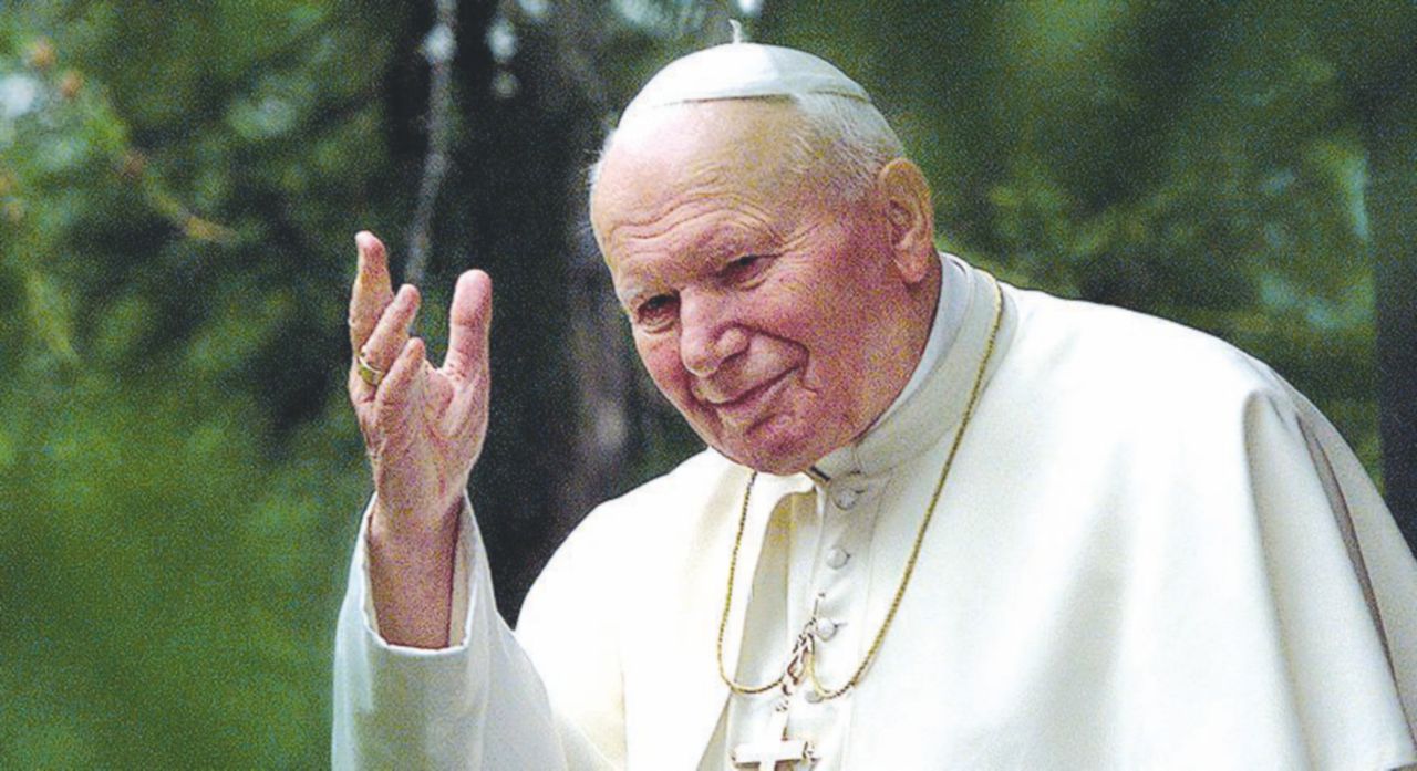 “Papa politico” - Giovanni Paolo II - Ansa Cari lettori, occhio ai papi moderni