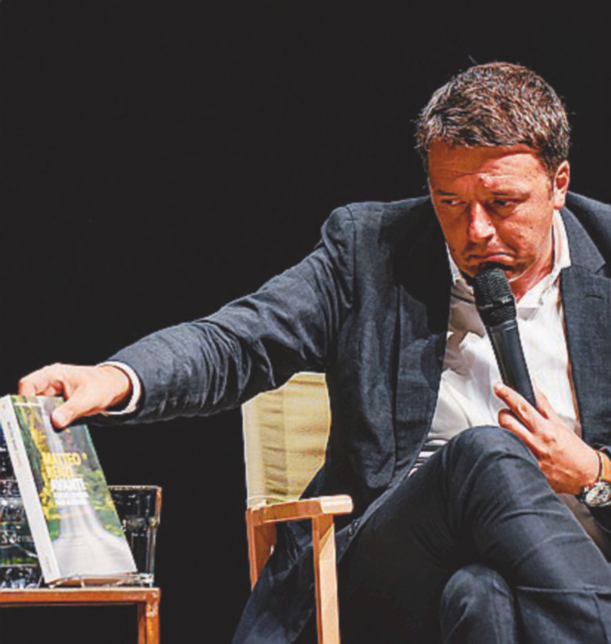 Sarzana, Renzi si imbuca ma viene respinto Sarzana, Renzi si imbuca ma viene respinto