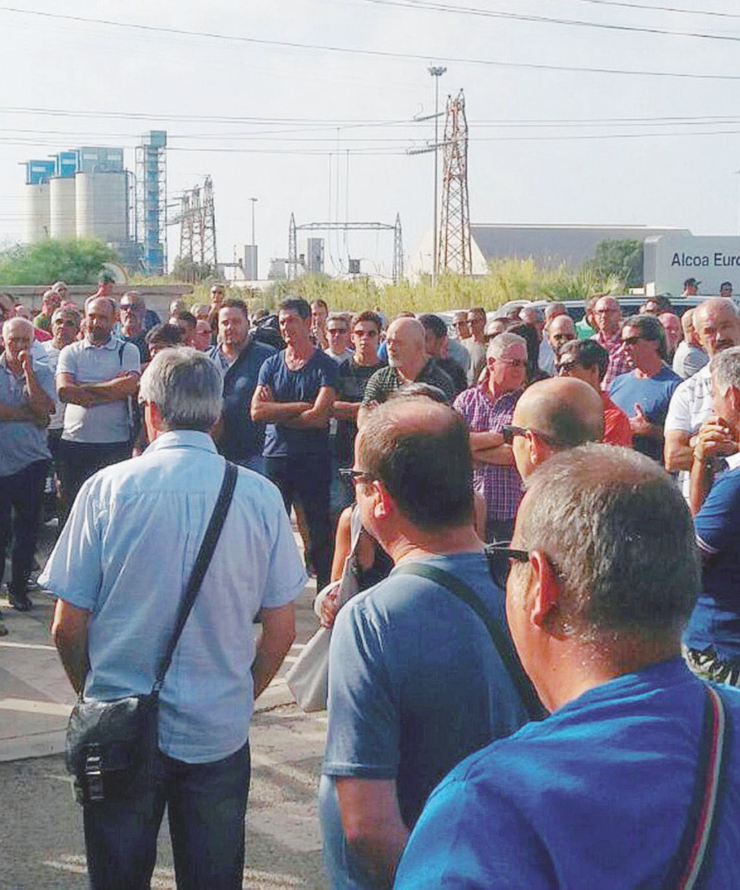 Nel Sulcis - Manifestazione di un gruppo di operai a Portovesme - Ansa Scarti Portovesme verso la discarica senza assicurazione
