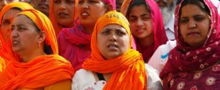 Copertina di India, la Corte Suprema vieta il divorzio istantaneo musulmano: non basta più che il marito pronunci la parola “talaq”