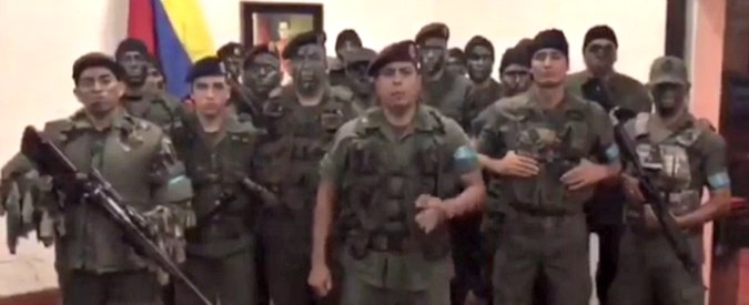 Venezuela, gruppo militari assalta base a Valencia: 2 morti, 8 arresti. Maduro chiede “la massima pena” per i ribelli