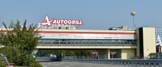 Copertina di Autostrade, fermarsi all’Autogrill è uno (sgradito) obbligo. Ecco perché