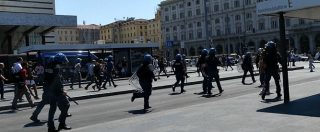 Copertina di Roma rifugiati inseguiti tra taxi e passeggeri della stazione Termini. Polizia nervosa: “Fuori dai coglioni…”