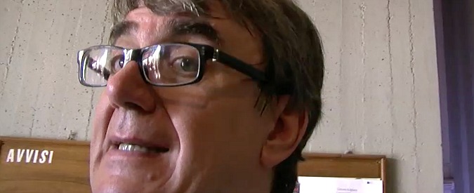 Copertina di Pistoia, don Biancalani a quelli di Forza Nuova: “Siamo in chiesa, rispetto”. E torna sulle parrocchie “che simpatizzano”