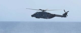 Tunisia, pescherecci italiani minacciati da una motovedetta: salvati da un elicottero della Marina Militare