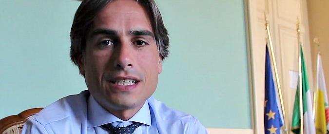 Copertina di Migranti, il sindaco di Reggio Calabria Falcomatà: “Diminuire tasse a chi accoglie, non il contrario. Codigoro? Una provocazione”